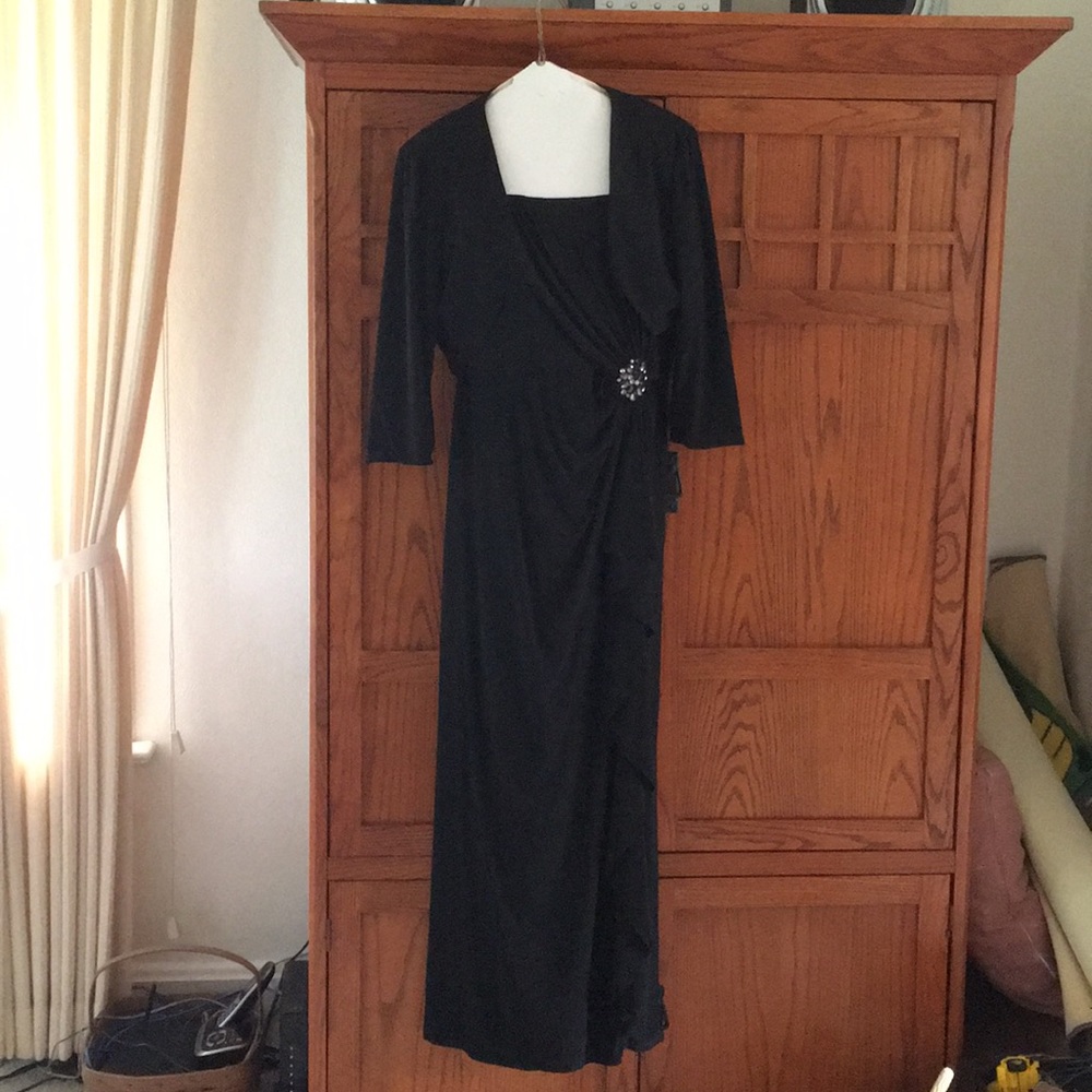 Black, Mother of the Bride Dress: size 16